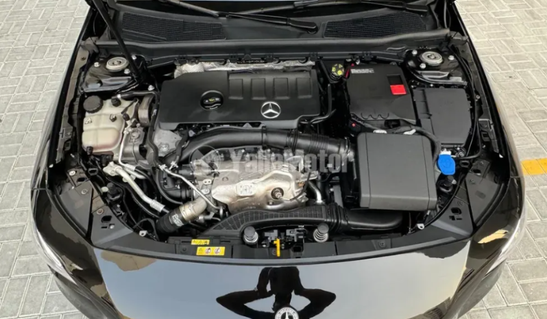 
								2023 Mercedes-Benz CLA-Class CLA 250 full									