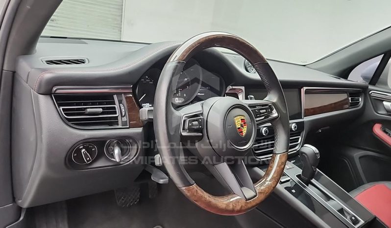 
								2023 Porsche Macan S full									