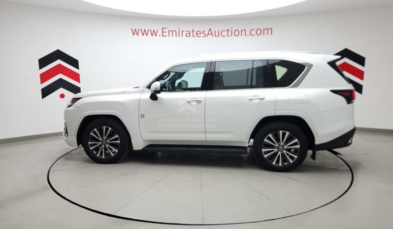 
								2022 Lexus LX 600 full									