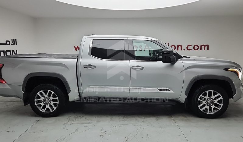 
								2022 Toyota Tundra full									