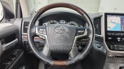 
										2018 Toyota Land Cruiser full									