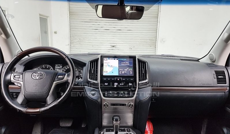 
								2018 Toyota Land Cruiser full									