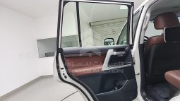 
										2018 Toyota Land Cruiser full									