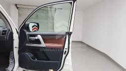 
										2018 Toyota Land Cruiser full									