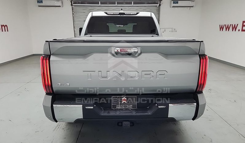 
								2022 Toyota Tundra full									